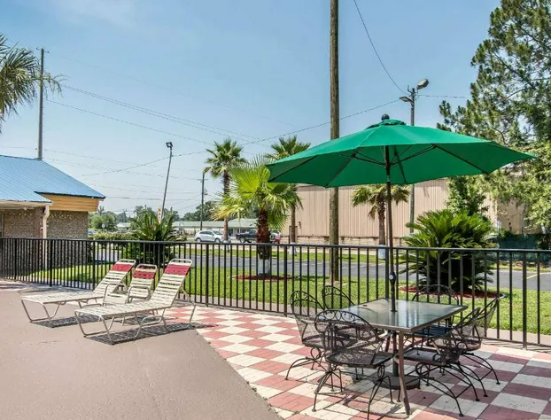 Quality Inn Hinesville - Fort Stewart Area hotel detail image 4