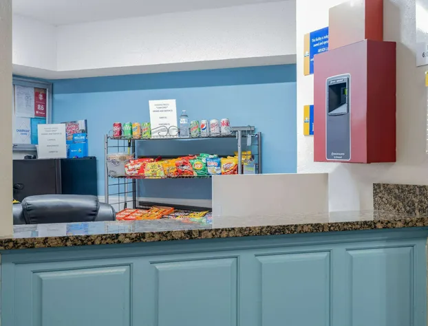 Days Inn by Wyndham Hamilton hotel detail image 4