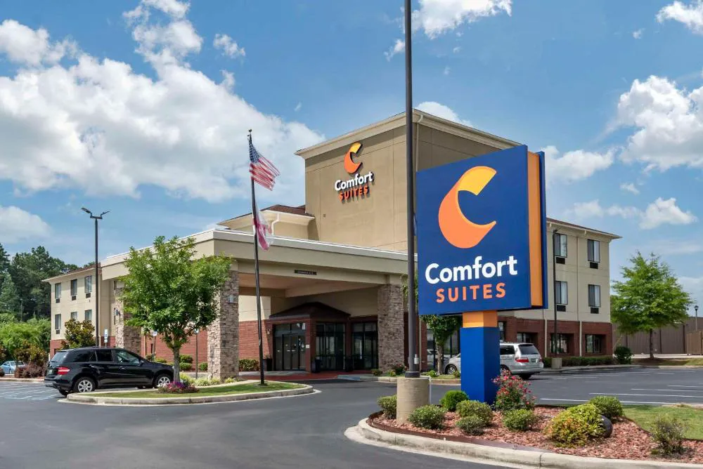 Comfort Suites Pell City I-20 exit 158 hotel hero
