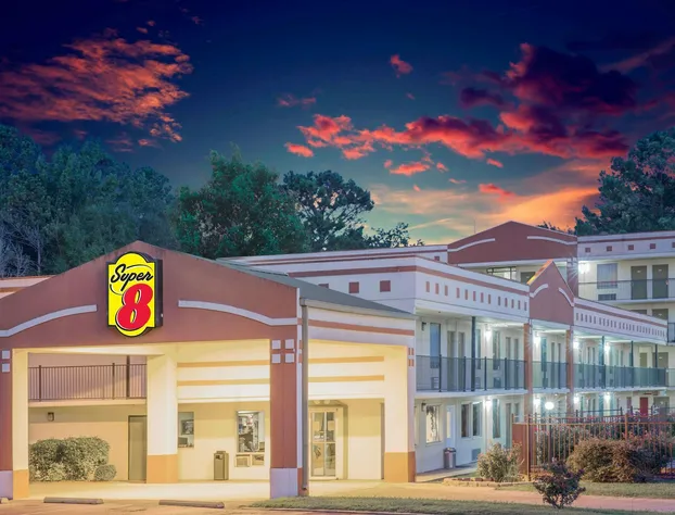 Super 8 by Wyndham Jasper hotel detail image 1