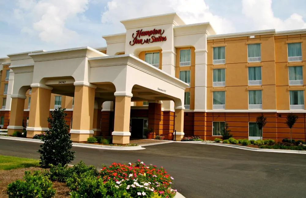 Hampton Inn Suites Scottsboro hotel hero