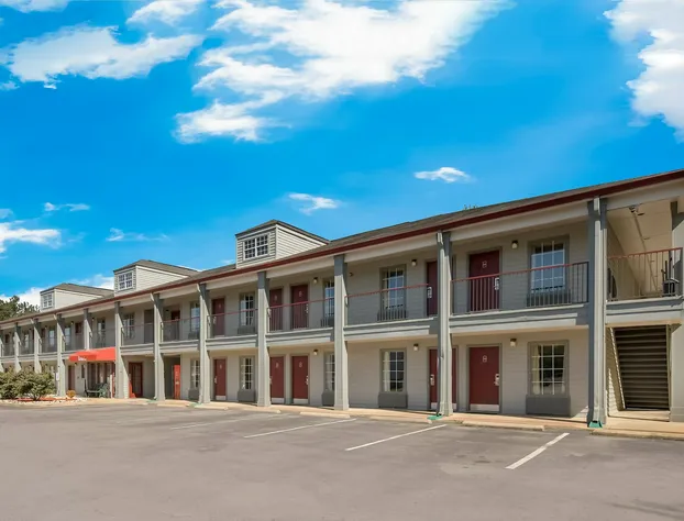 Red Roof Inn Jasper hotel detail image 1
