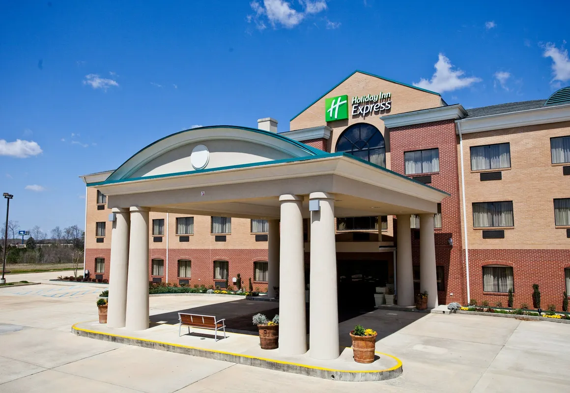 Holiday Inn Express Clanton by IHG hotel hero