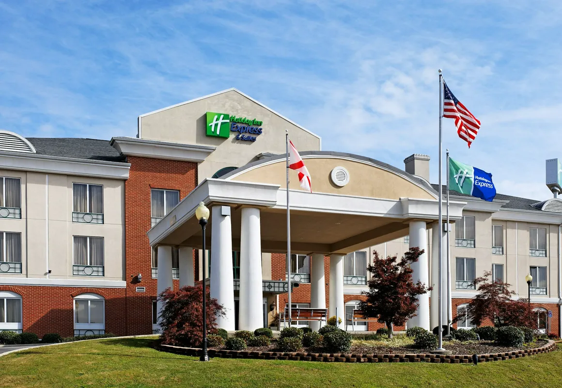 Holiday Inn Express Hotel & Suites Cullman by IHG hotel hero