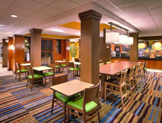 Fairfield Inn & Suites by Marriott Gillette hotel detail image 4