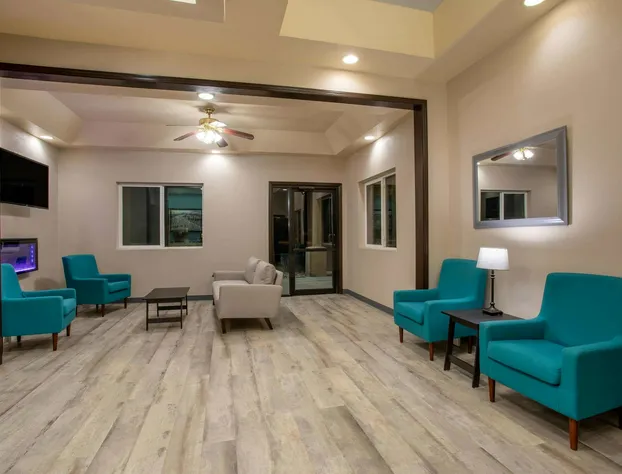 Super 8 by Wyndham Gillette hotel detail image 4