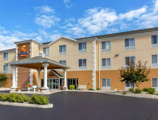 Comfort Suites Escanaba West hotel detail image 1