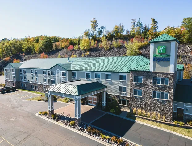 Holiday Inn Express Houghton-Keweenaw by IHG hotel detail image 2