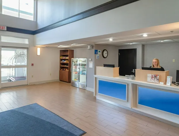 Holiday Inn Express Houghton-Keweenaw by IHG hotel detail image 3