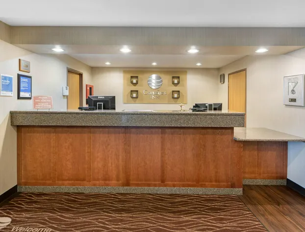 Comfort Inn Iron Mountain North hotel detail image 3