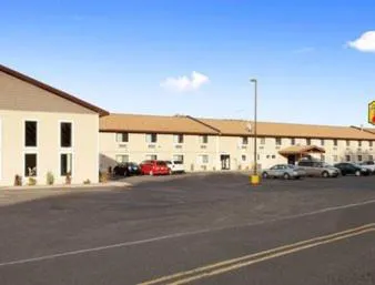 Super 8 by Wyndham Houghton hotel detail image 1