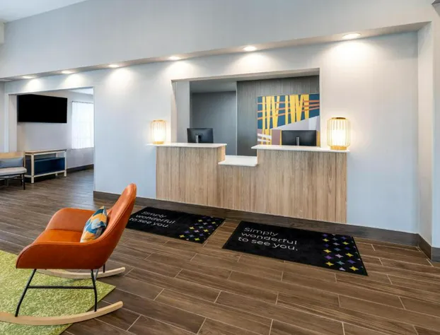 Spark by Hilton Sheridan hotel detail image 4