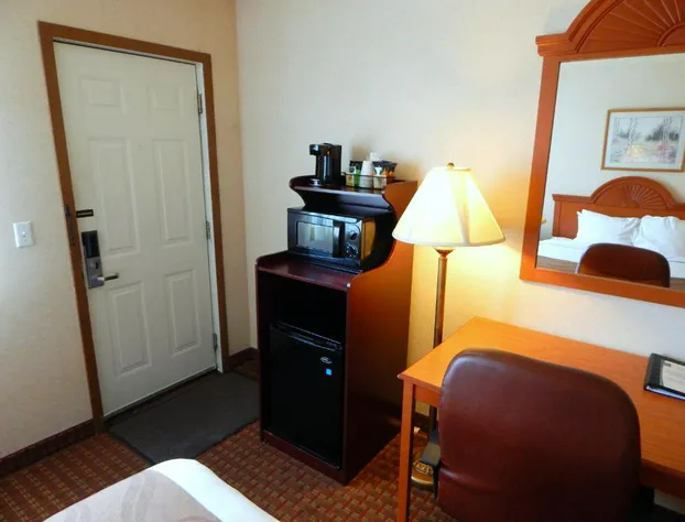 Spark by Hilton Sheridan hotel detail image 2