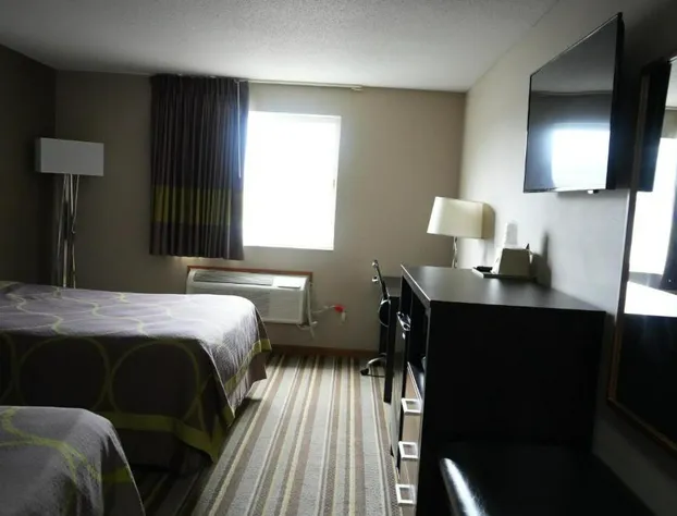 Super 8 by Wyndham Watseka hotel detail image 3