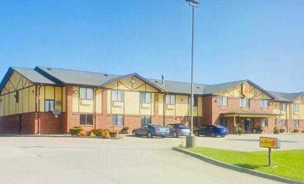 Super 8 by Wyndham Warrenton hotel detail image 2