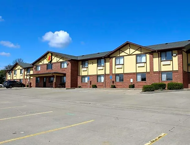 Super 8 by Wyndham Warrenton hotel detail image 4