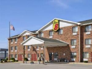 Super 8 by Wyndham Bowling Green hotel detail image 2