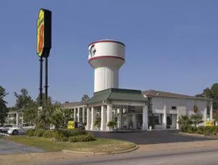 Baymont by Wyndham Troy hotel hero