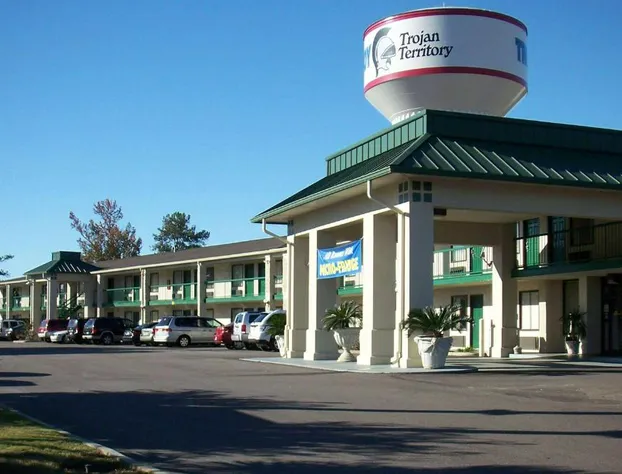 Baymont by Wyndham Troy hotel detail image 4