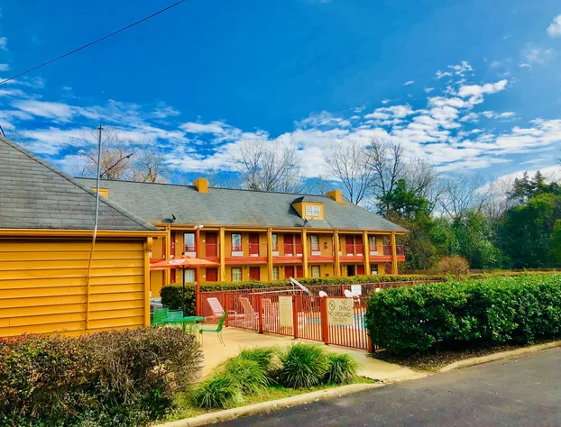 Baymont by Wyndham Selma hotel detail image 4