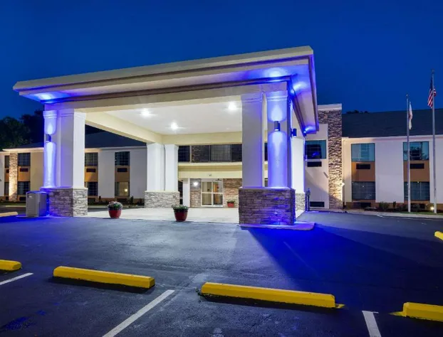 Comfort Suites Eufaula North hotel detail image 1