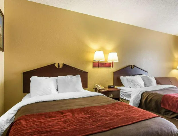 Quality Inn Andalusia hotel detail image 4