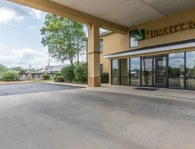 Quality Inn Andalusia hotel detail image 1