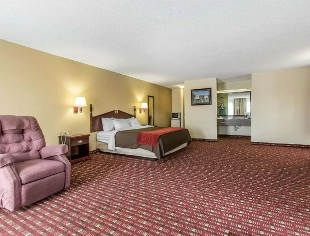 Quality Inn Andalusia hotel detail image 4