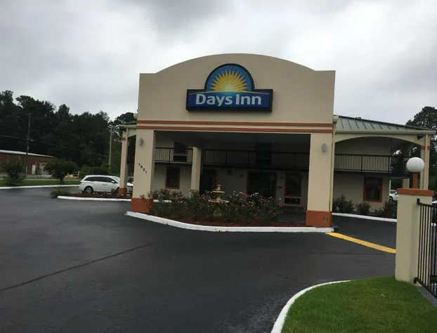 Days Inn by Wyndham Eufaula AL hotel detail image 1