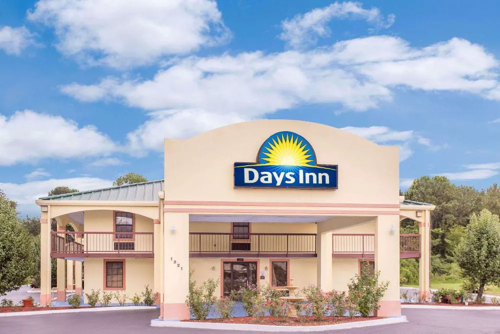 Days Inn by Wyndham Eufaula AL hotel hero