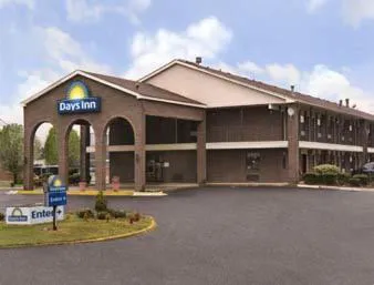 Days Inn by Wyndham Demopolis hotel detail image 3