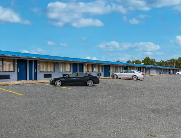 Rodeway Inn hotel detail image 1