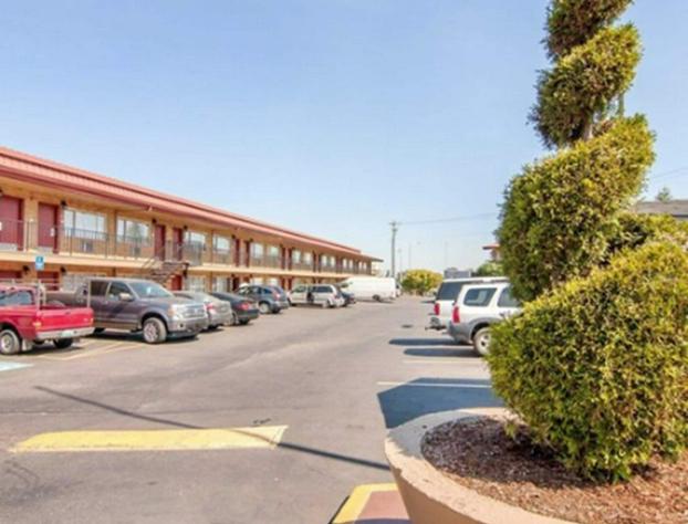 Quality Inn & Suites Airport hotel detail image 1