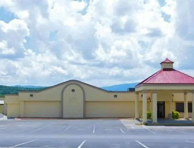 Quality Inn Newport hotel detail image 2