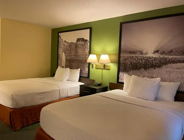 Super 8 by Wyndham Colby hotel detail image 3