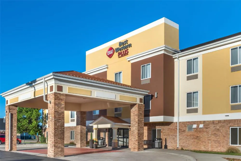 Best Western Plus Liberal Hotel & Suites hotel hero