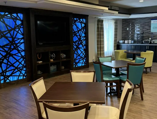 Garner Hotel Liberal North by IHG hotel detail image 3