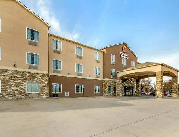 Comfort Inn & Suites near Bethel College hotel detail image 2