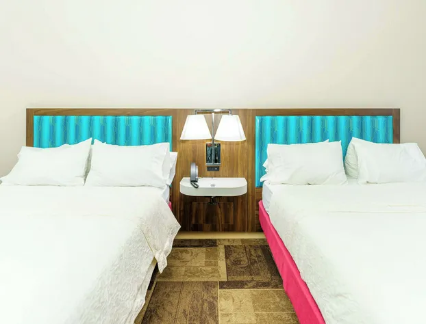 Hampton Inn Garden City hotel detail image 3