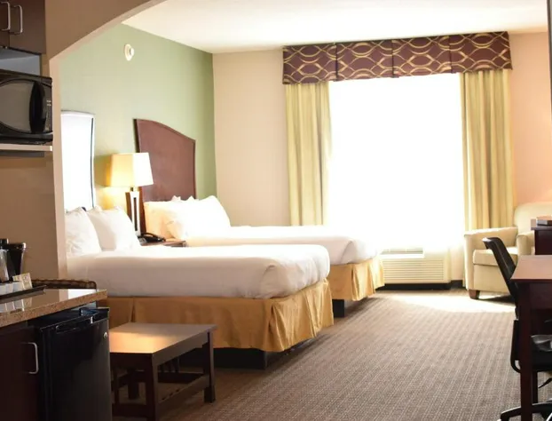 Holiday Inn Express Hotel & Suites Pratt by IHG hotel detail image 4