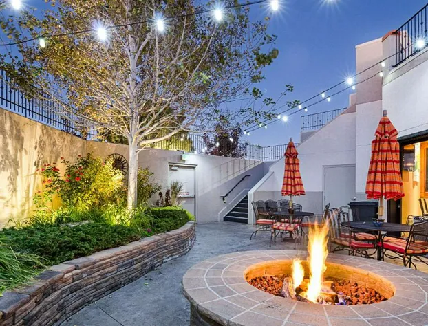 Clarion Inn Garden City hotel detail image 1