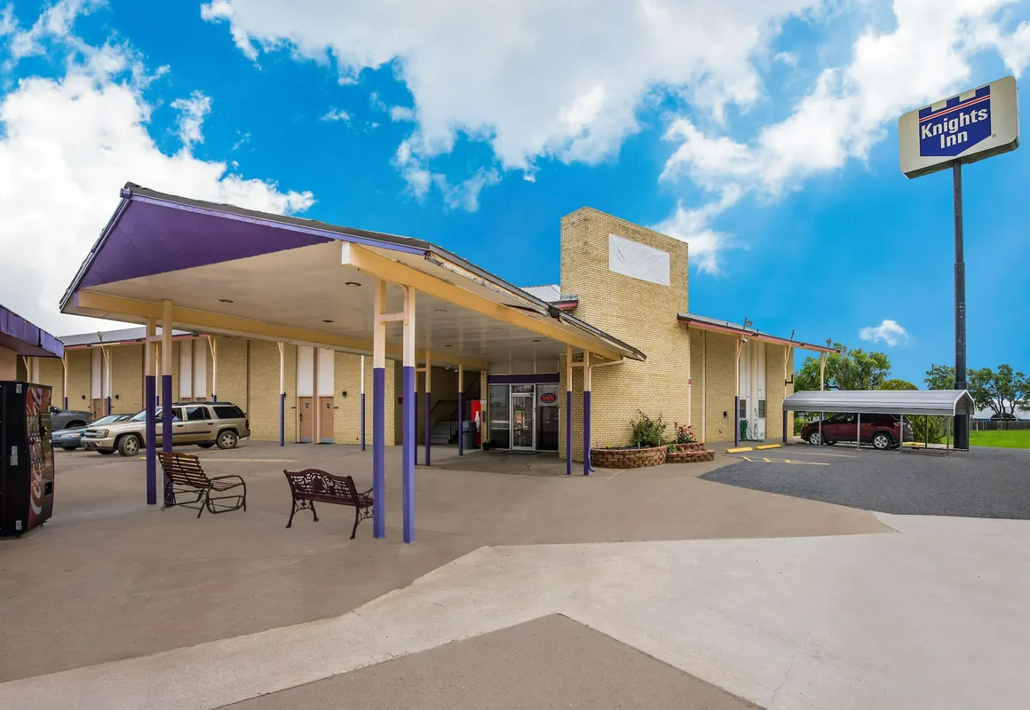 Travelodge by Wyndham Oakley hotel hero