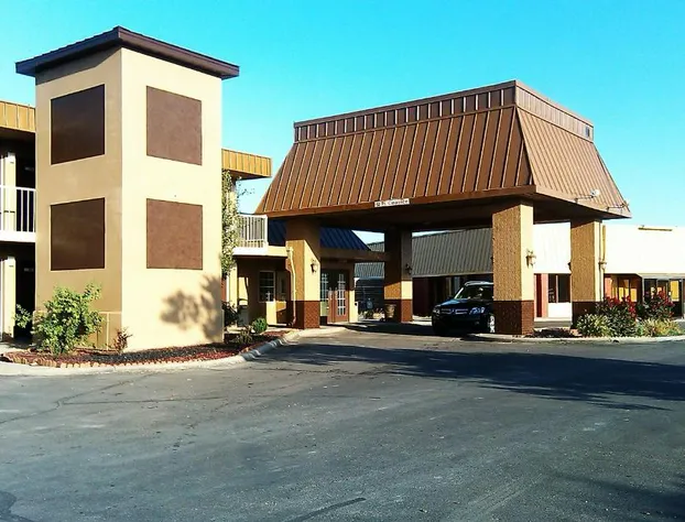 Magnuson Hotel Red Baron hotel detail image 1