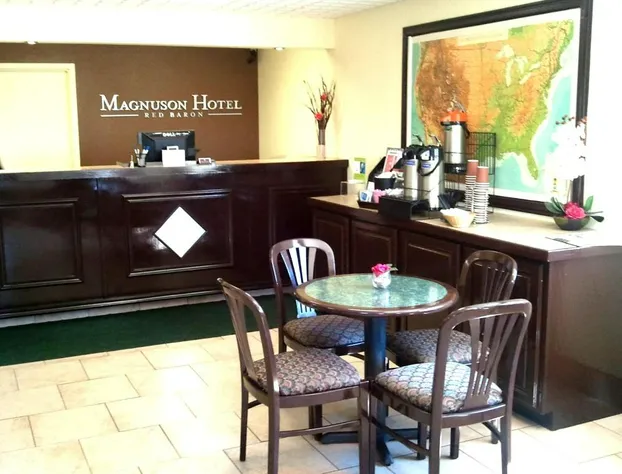 Magnuson Hotel Red Baron hotel detail image 3