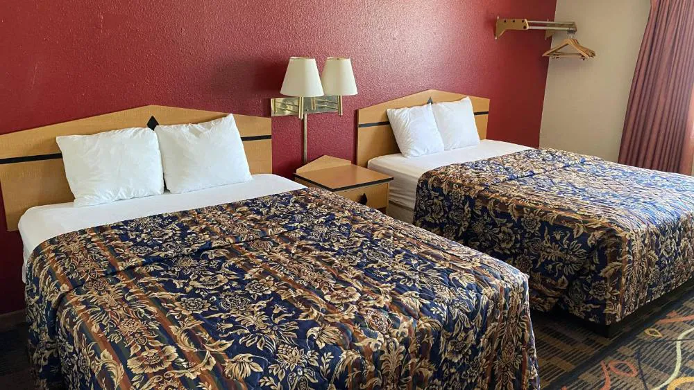 Newton Inn In Newton, KS hotel hero