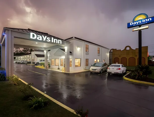Days Inn by Wyndham Bainbridge hotel detail image 3