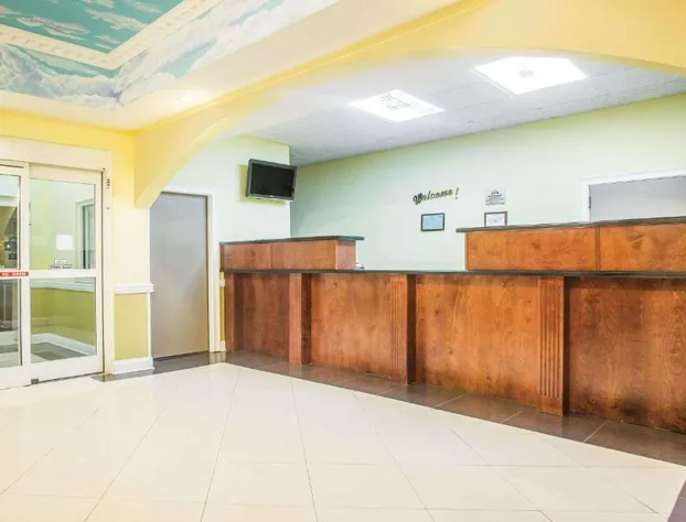 Days Inn & Suites by Wyndham Swainsboro hotel detail image 4