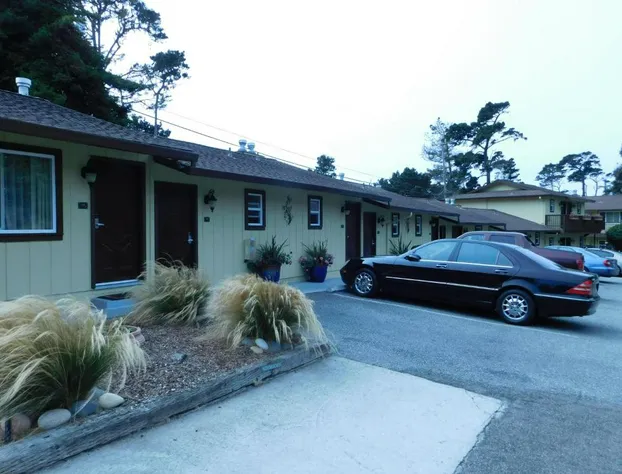 Deer Haven Inn hotel detail image 1