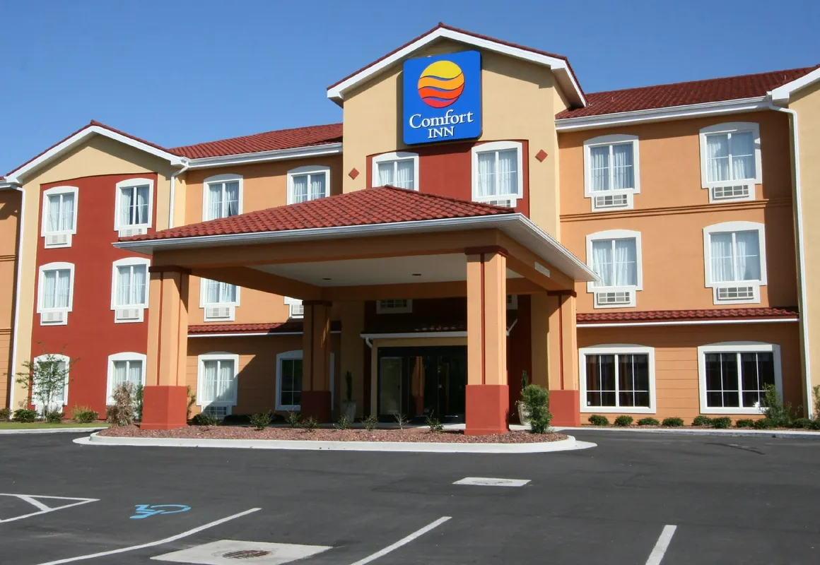 Comfort Inn Blackshear Hwy 84 hotel hero