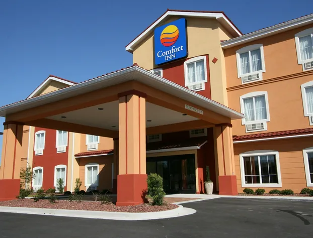 Comfort Inn Blackshear Hwy 84 hotel detail image 1